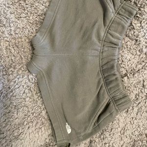 WOMENS NORTH FACE HALF DOME LOGO SHORTS